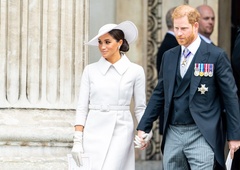 Princ Harry popolnoma odtujen: posedli so ga daleč stran od kraljeve družine