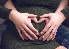 Veselje: znan obraz POP TV bo postal očka