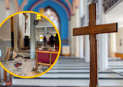 V strelskem napadu na cerkev več kot 50 mrtvih, med njimi tudi otroci
