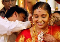 Tako sem 5 dni jedel in pil na indijski poroki ženina, ki so mu starši izbrali nevesto (piše Vid Legradić)
