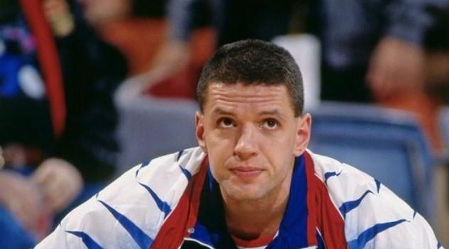 Pred skoraj tremi desetletji je umrl športni genij, ki ga še danes slavijo povsod po svetu (foto: Twitter/DardanKS)