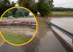 Močna neurja povzročala preglavice, zaradi udara strele med drugim zagorelo na več objektih