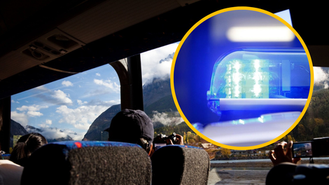 Policista sta med preverjanjem potnikov opazila žensko, ki je krvavela iz ust