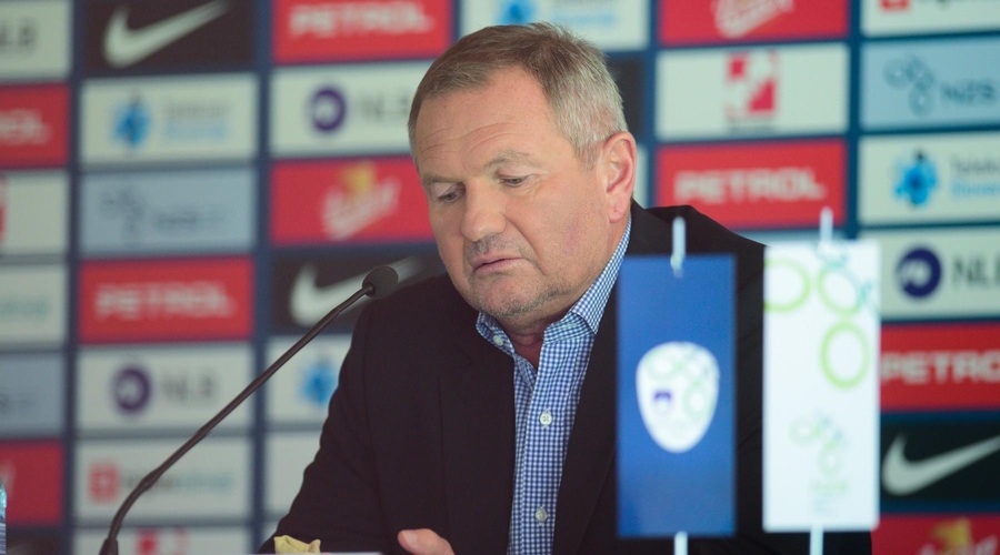 Matjaž Kek že na naslednji tekmi ne bo vodil Slovenije: na klopi debi Boštjana Cesarja? (foto: Profimedia)