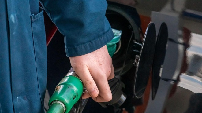 Nove cene goriva: koliko bo v torek stal dizel in koliko bencin? (foto: Profimedia)