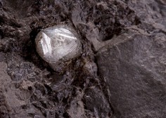 Med izkopavanjem diamantov umrlo več kot 40 ljudi