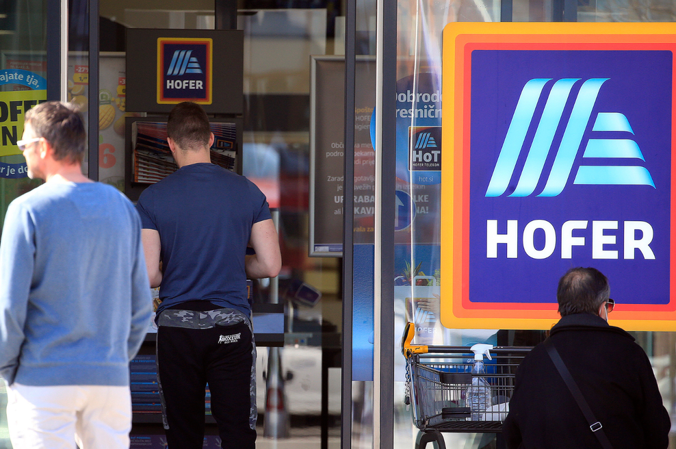 Hofer umaknil zdrav prigrizek: če ste ga kupili, ga vrnite na mesto nakupa (foto: Bobo)