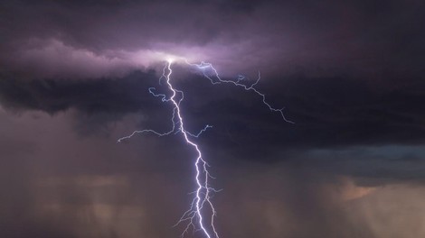 Pozor! Vreme nas bo popoldne presenetilo