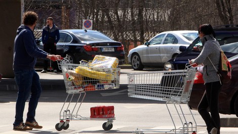 Pozor! Zaradi prisotnosti bakterije s polic umikajo TA izdelek!