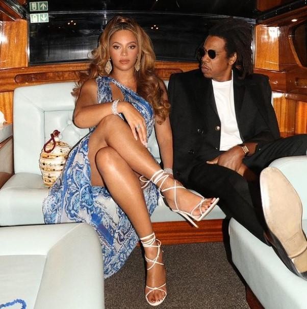 Po dolgem času v javnosti: Jay-Z s hčerko na finalu (foto: Instagram/Beyoncé)