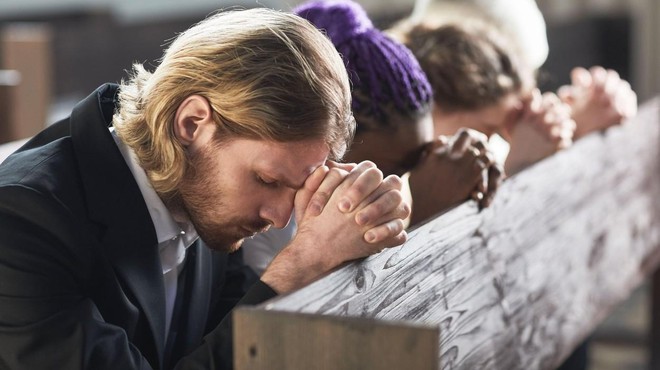 Molitev ljudem dopušča verjeti, da lahko storijo nekaj koristnega (foto: profimedia)