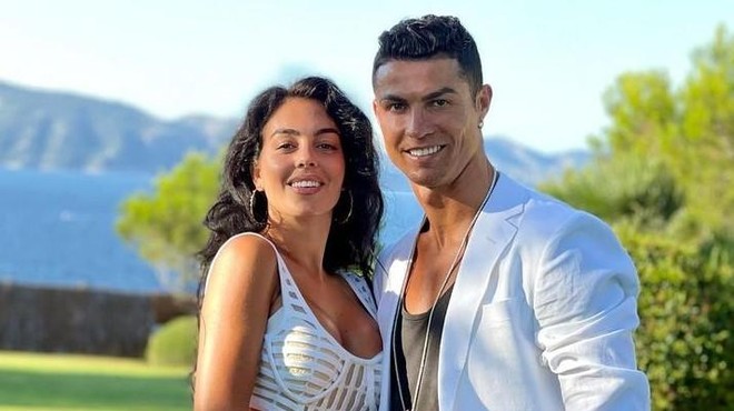 Ronaldo in njegova izbranka raznežila z novimi družinskimi fotografijami (foto: Instagram/Georgina Rodriguez)