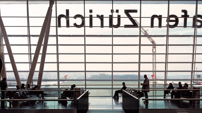 Kaj je razlog za odpoved ali prestavitev vseh letov z dveh večjih švicarskih letališč? (foto: Profimedia)