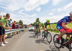 Slovenija na nogah pozdravlja naše kolesarje