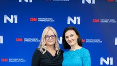 FOTO: Vse najboljše, N1 Slovenija! Poglejte, kako so praznovali prvo obletnico