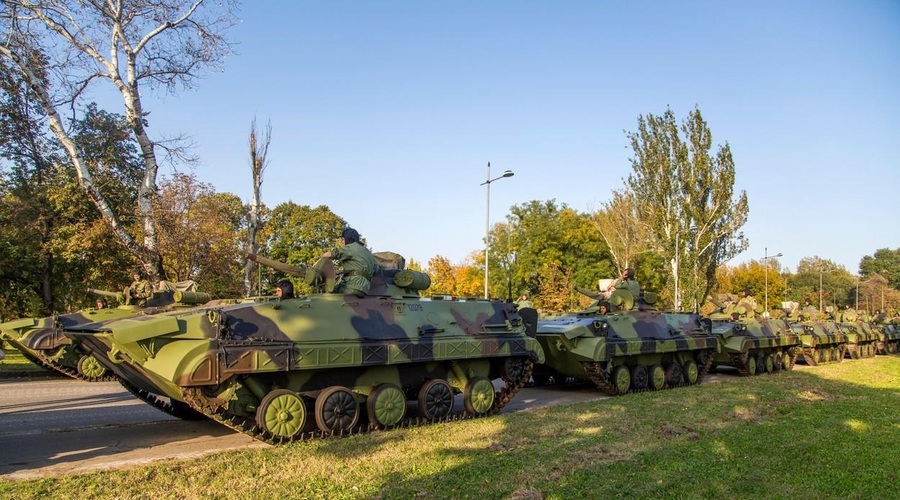 Ukrajina se bo pred Rusi branila s slovenskimi oklepniki (foto: Profimedia)