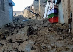 Prebivalce pretresel potres magnitude 5,9: umrlo je najmanj 250 ljudi, več kot 150 je ranjenih