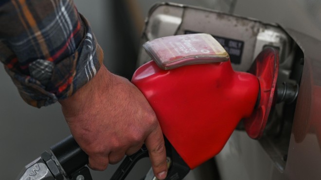 Bo vlada danes res znižala cene goriva? (foto: Profimedia)