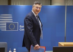 Dobrih 15 let za Slovenijo je tudi Hrvaška izpolnila EU kriterije