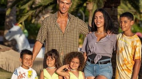 Ronaldova izbranka delila zelo osebne posnetke z družinskega dopusta