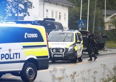 Nemirna noč v Oslu: Norveška z najvišjo stopnjo pripravljenosti