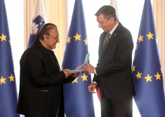 Ne boste verjeli, kakšno čudovito PRESENEČENJE je Pahorju pripravil Oto Pestner