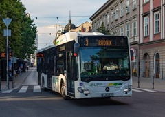 Po Ljubljani s 24-metrskim avtobusom? Na njem bi lahko potovalo tudi 200 potnikov