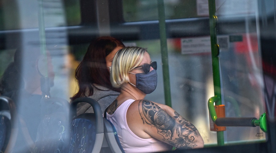 Neustavnost ukrepa: ste dobili kazen zaradi nenošenja maske? Kaj lahko storite? (foto: Bobo)