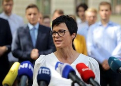 Marta Kos uradno v boj za predsedniški stolček: "Skupaj bomo temu kos."