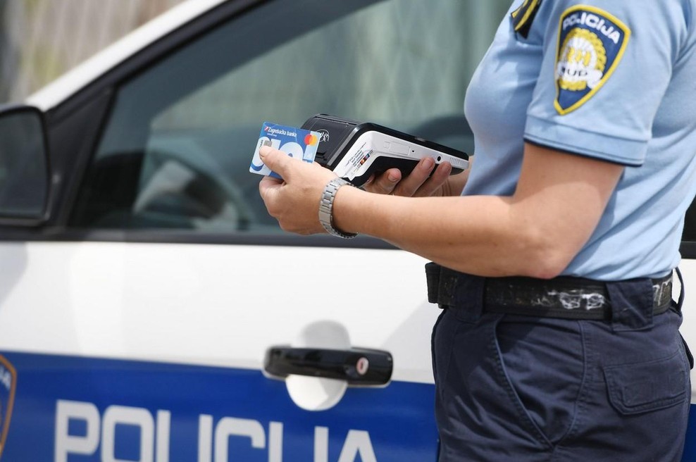V veliki kriminalistični akciji na Hrvaškem preiskujejo tudi Slovence (foto: Profimedia)