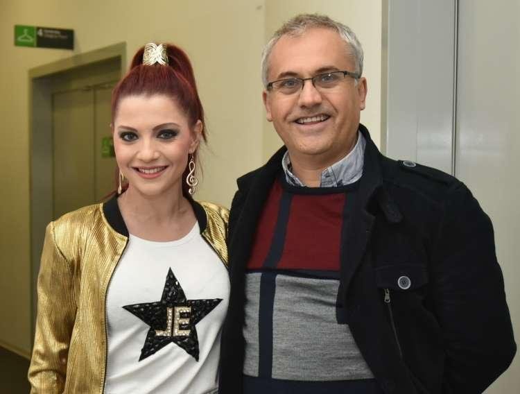 Pevki so v veliko podporo njen partner Miki Šarac in njuna dva otroka, Karlo in Marina.