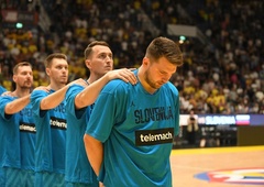 Slovenski košarkarji izpadli iz lestvice najboljših 10