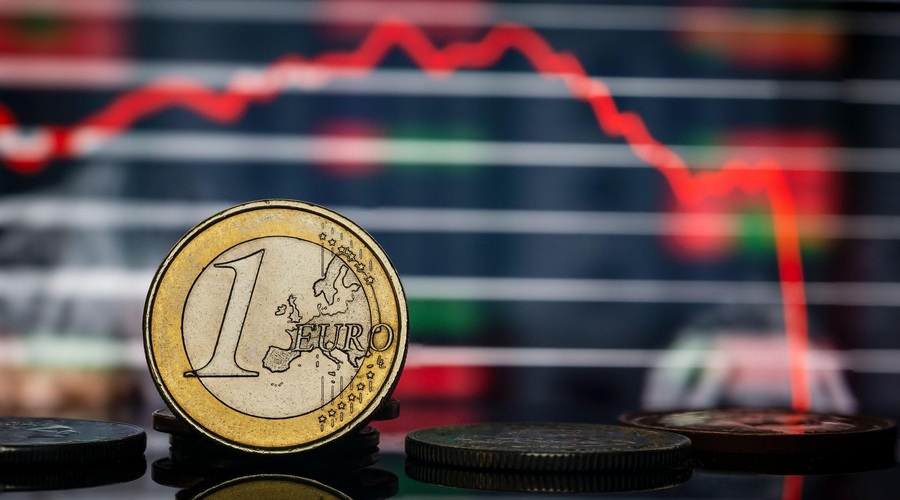 Padec evra: bo kmalu vreden le še toliko kot dolar? (foto: Profimedia)