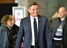 Vroči dnevi: poglejte, kako se na dopustu hladi Borut Pahor