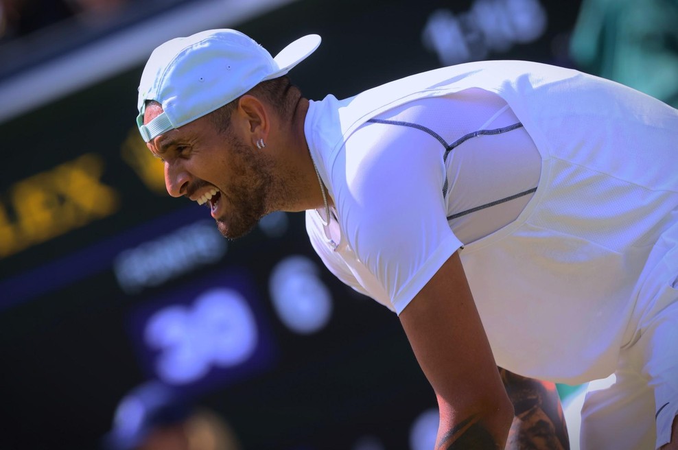 Domov je prišel šele ob 4. uri zjutraj, le nekaj ur pred četrtfinalom Wimbledona (foto: Profimedia)