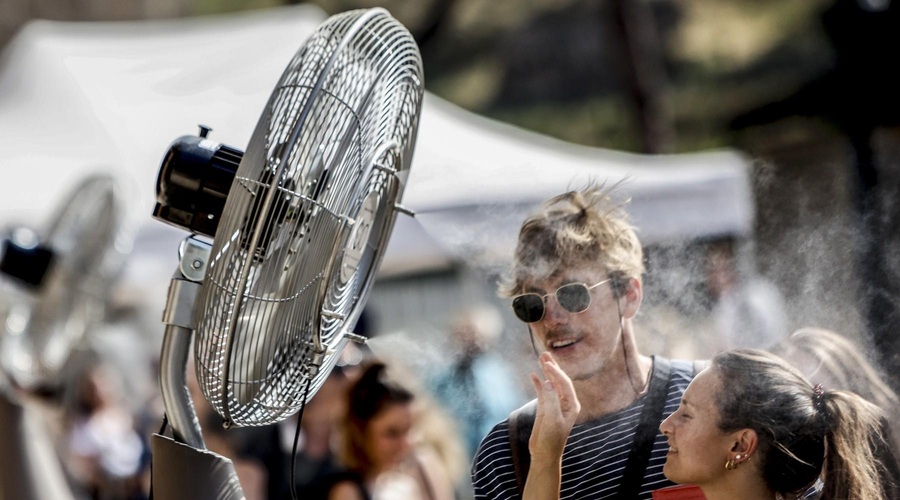 Preprosti napotki, kako v vročini varčevati z energijo (foto: Profimedia)