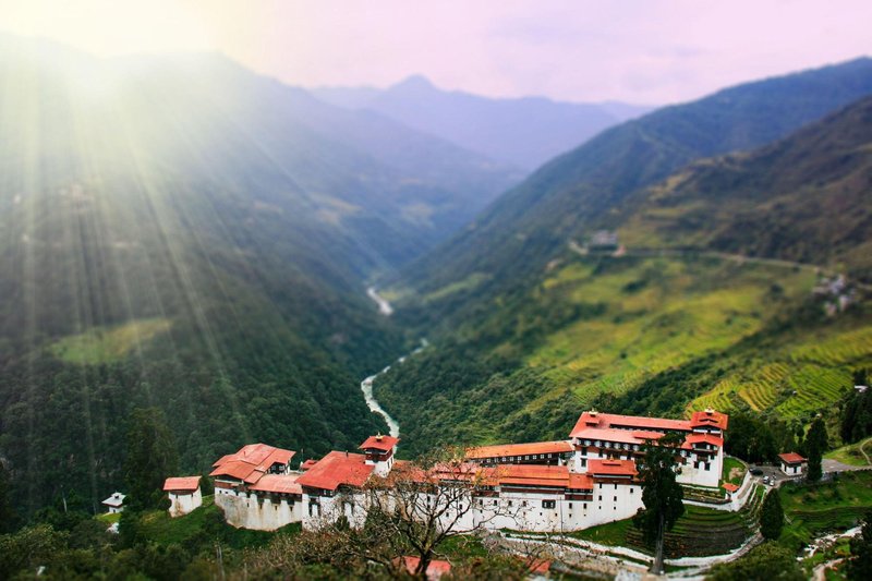 Nedvomno bo visoka taksa poskrbela tudi za to, da bodo tja prihajali premožnejši turisti.