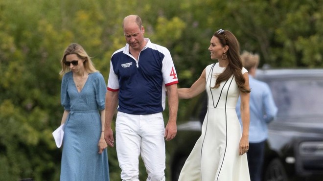 Kate Middleton in princ William sta si v javnosti privoščila nekaj, kar si le redko (foto: Profimedia)