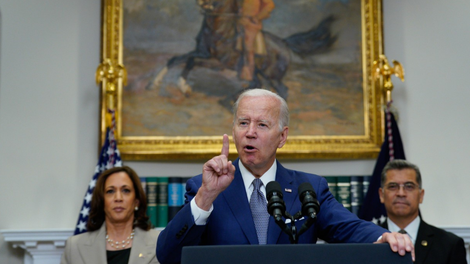 Joe Biden storil pomemben korak v borbi za pravico do splava