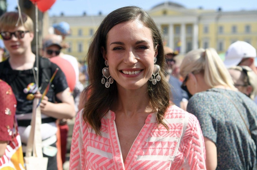 Opa! Finska premierka je poletje začela v usnjeni jakni (foto: Profimedia)