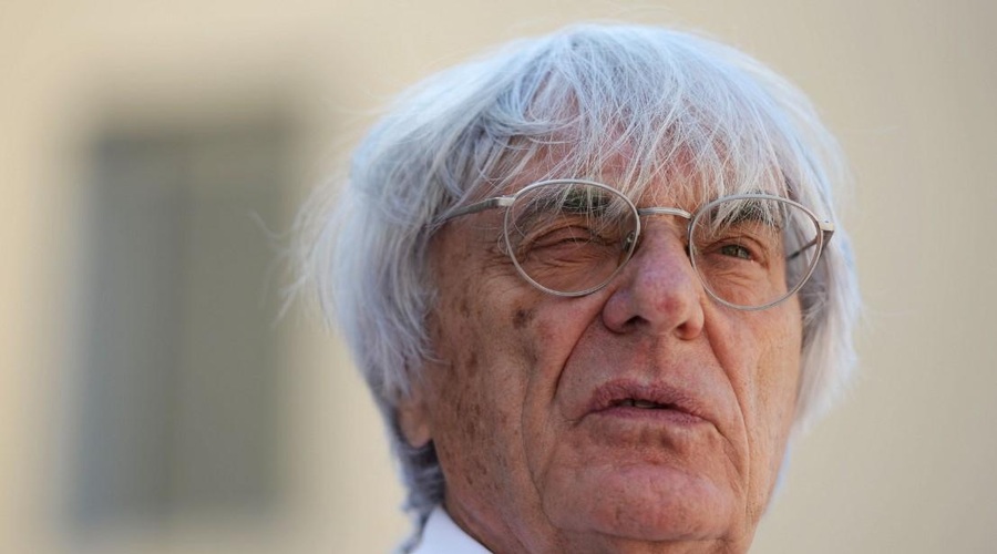 Bernie Ecclestone utajil enormno vsoto denarja (foto: Twitter/Race fans)