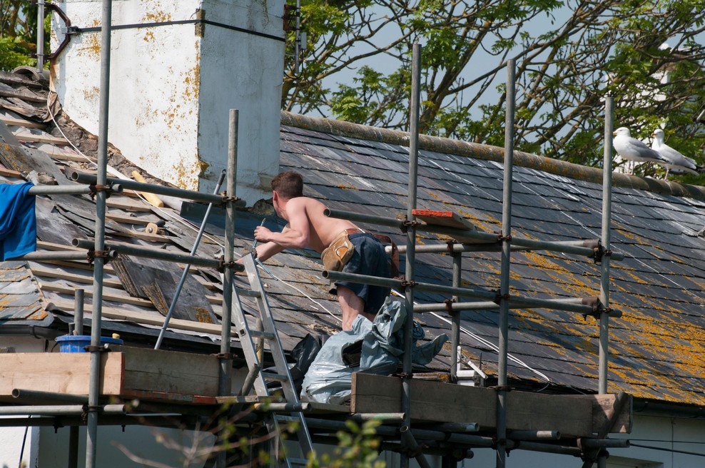 Lahko gradbeniki odklonijo delo, če so temperature previsoke? (foto: Profimedia)