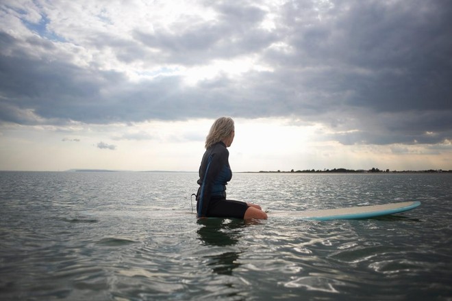 52-letna surferka o pravici do staranja: "Zakaj mi je VSEENO, kako stara sem videti!" (foto: profimedia)
