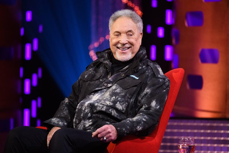 Tom Jones je zapisal, da se veseli nadaljevanja svoje poletne turneje,