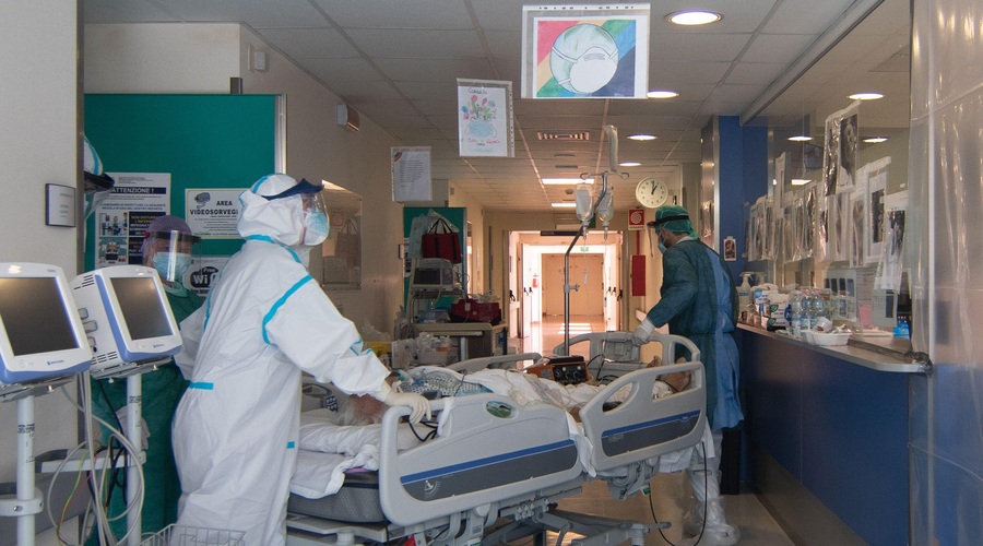 Vrnil se je virus, za katerega ni cepiva: v karanteni skoraj sto ljudi (foto: Profimedia)