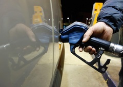 Drama na bencinski črpalki sredi Ljubljane: z ostrim predmetom vstopil v prodajalno, nato pa ... (policija pojasnjuje)