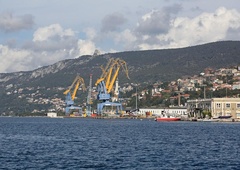 Bo Trst zaradi požarov ostal brez elektrike?