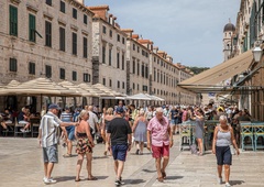 Turistična katastrofa: to so evropska mesta, ki se utapljajo v nepopisni gneči (seznam preseneča)