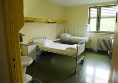 Oče je otroka pripeljal v mariborsko bolnišnico, odšel je šokiran ...