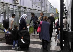 Policisti preiskujejo hude obtožbe o dogajanju v azilnem domu: TO je znano do sedaj